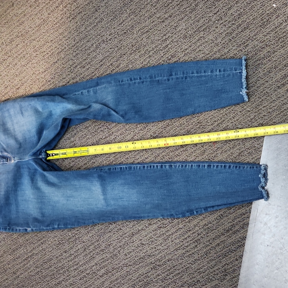 Good American Jean's Size 14 - Picture 12 of 16